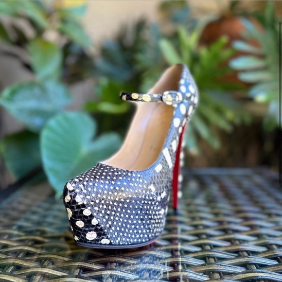 CHRISTIAN LOUBOUTIN - Picture 7 of 7
